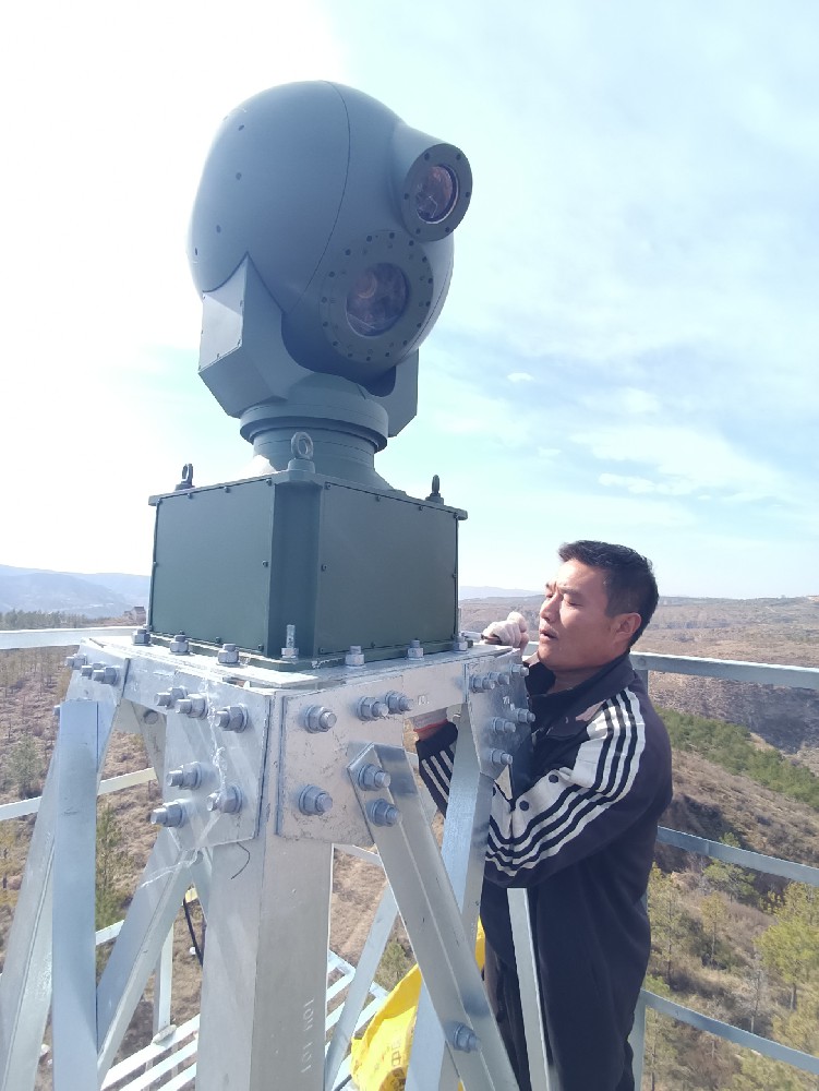 全天候守护国土 陕西冠杰定制光电转台林草沙漠边四栖适用