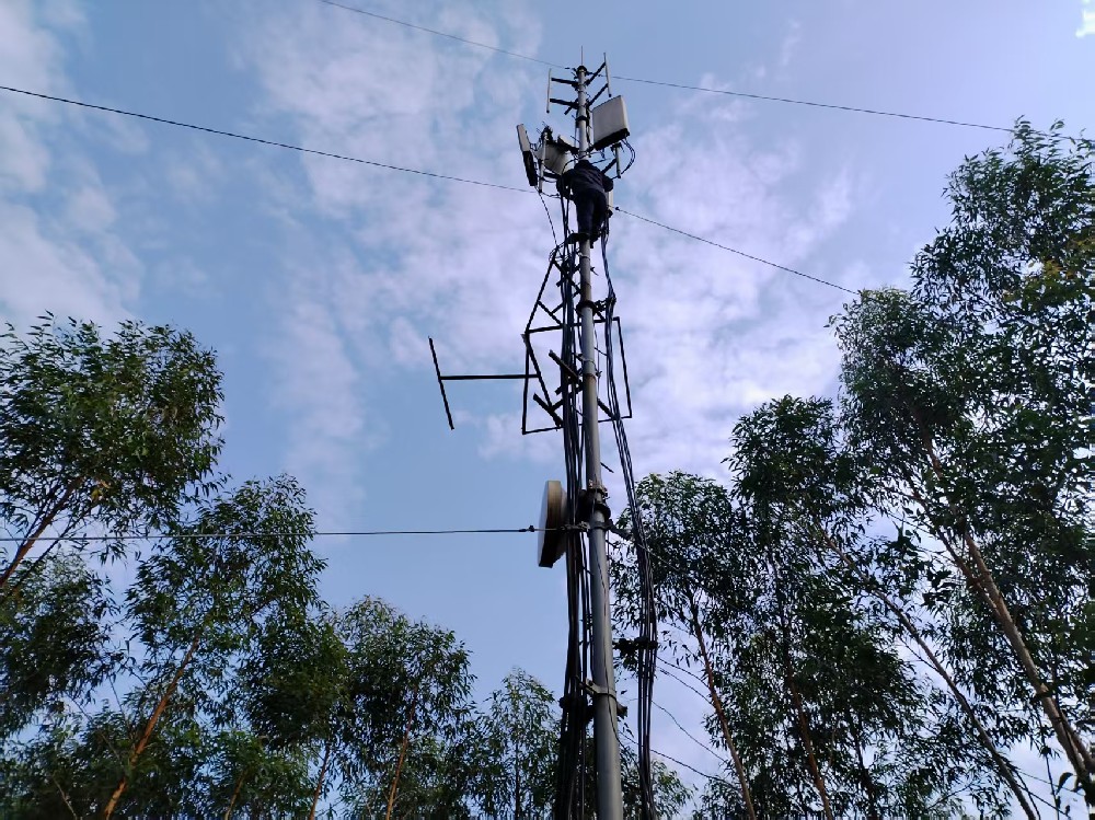 纳米级定位与双轴协同：陕西冠杰光电转台重构精密伺服控制体系