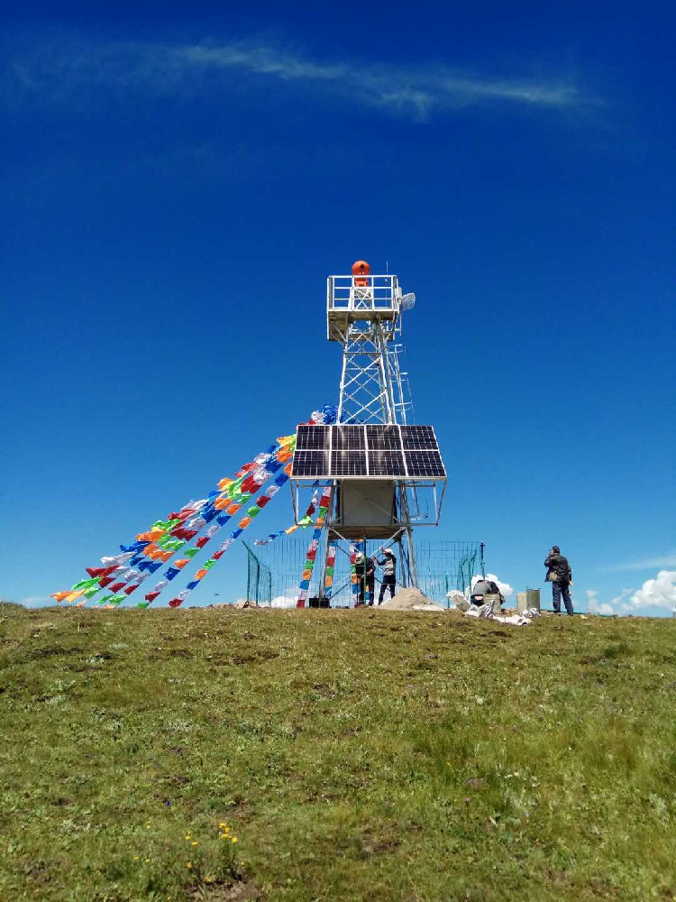 陕西冠杰定制转台：坐镇指挥中心掌控全场动态，远程智控赋能广域安防“一屏观全域”
